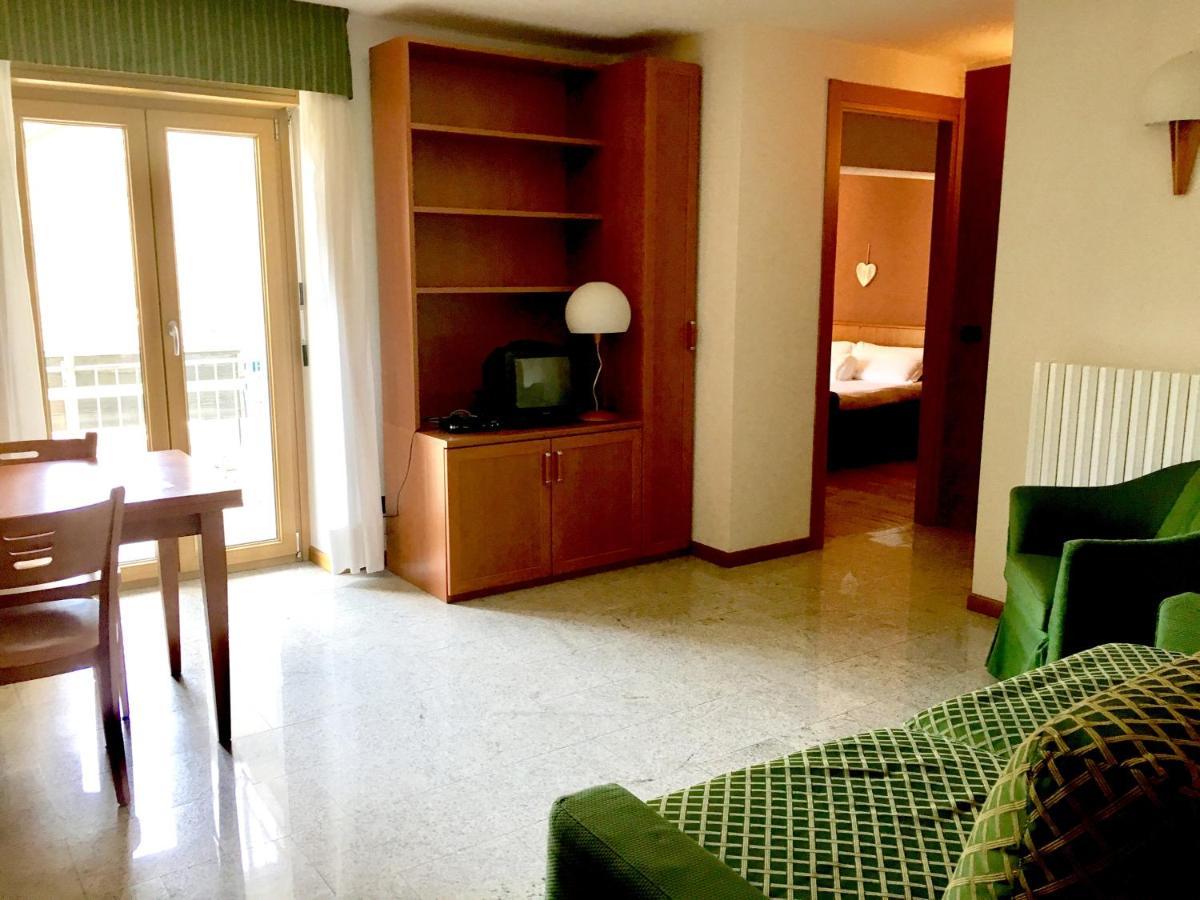 Residence Pizzo Scalino Киеза-ин-Вальмаленко Экстерьер фото