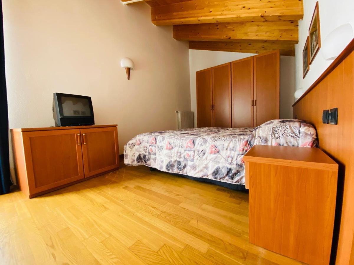 Residence Pizzo Scalino Киеза-ин-Вальмаленко Экстерьер фото